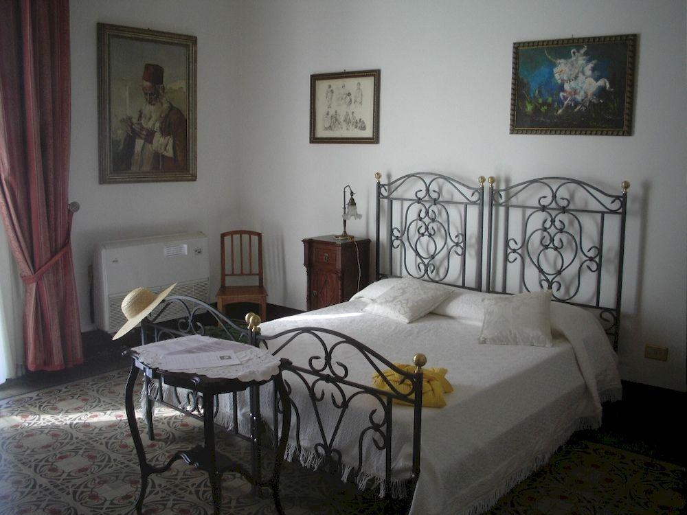 B&B Di Charme Camelie Palazzo Nicotra Riposto Kültér fotó