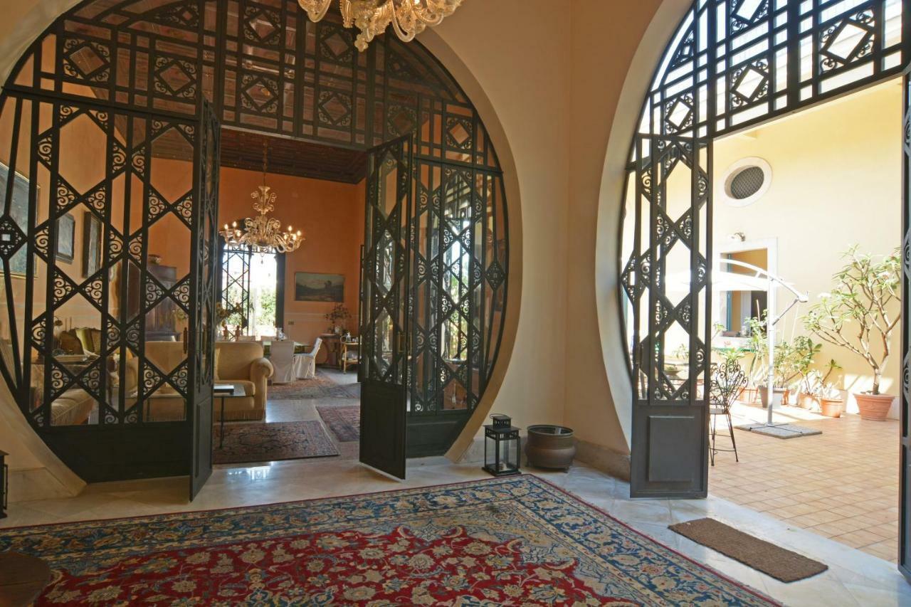 B&B Di Charme Camelie Palazzo Nicotra Riposto Kültér fotó