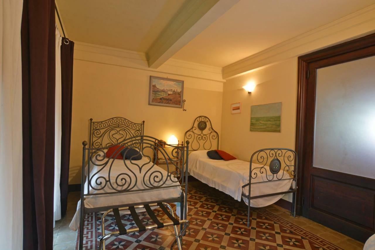 B&B Di Charme Camelie Palazzo Nicotra Riposto Kültér fotó