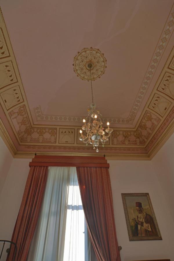 B&B Di Charme Camelie Palazzo Nicotra Riposto Kültér fotó